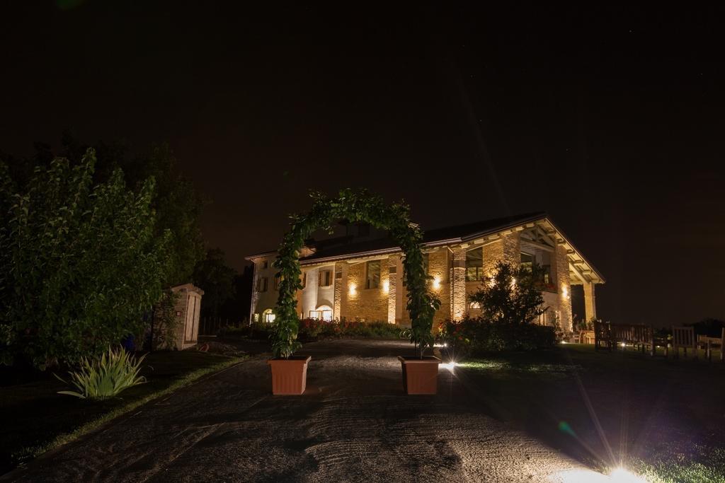 Agriturismo Alba Del Borgo Fidenza Exterior foto